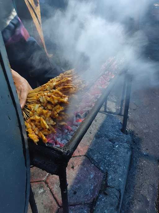 Sate Ayam Pak Gepeng 6