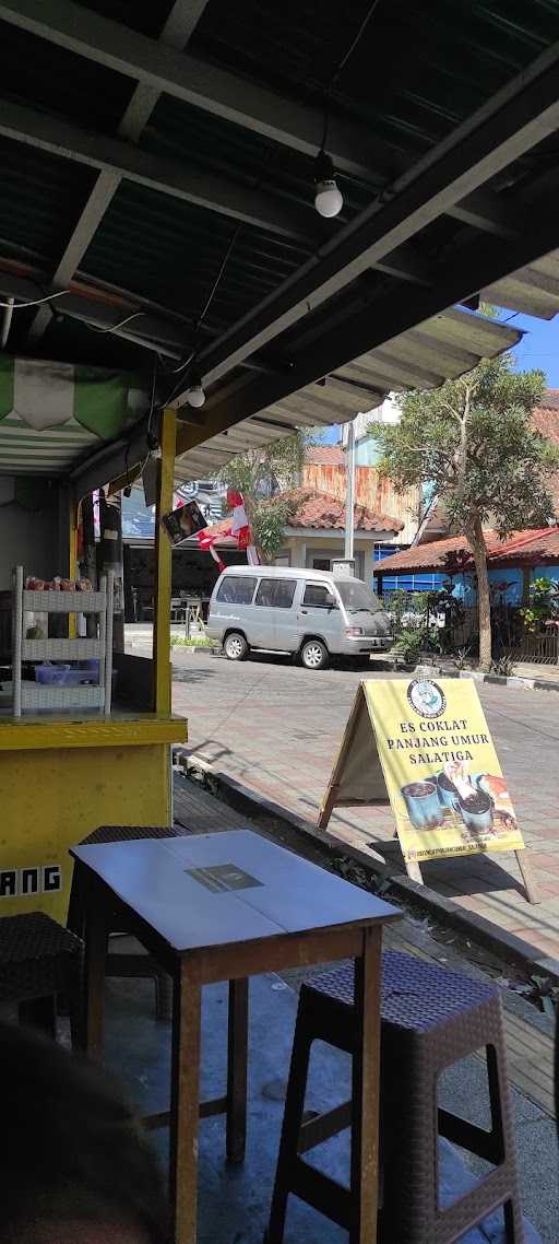 Kedai Coklat Salatiga 10