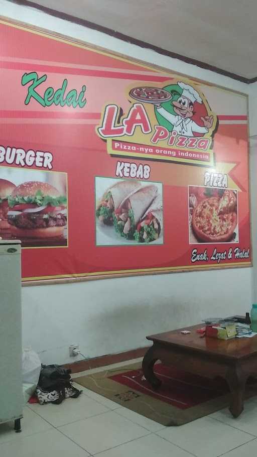 La Pizza Salatiga 5