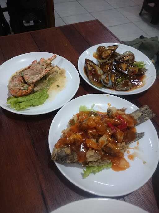 Restfood Salatiga 10