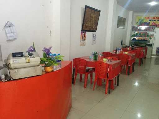 Rumah Makan Padang Ampera 7