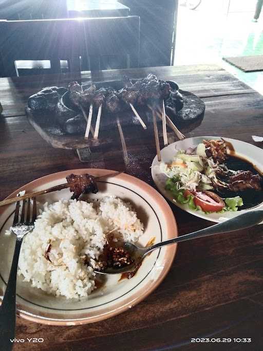 Sate Kambing Muda Pak Masyudi 6