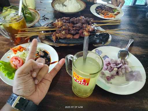 Sate Kambing Muda Pak Masyudi 3