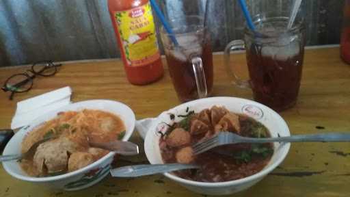 Mie Ayam Bakso Tikungan 1