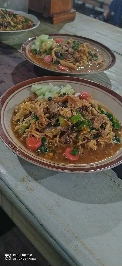 Nasi Goreng Pak Rt 6