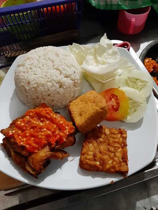 Warung Nasi Goreng 6