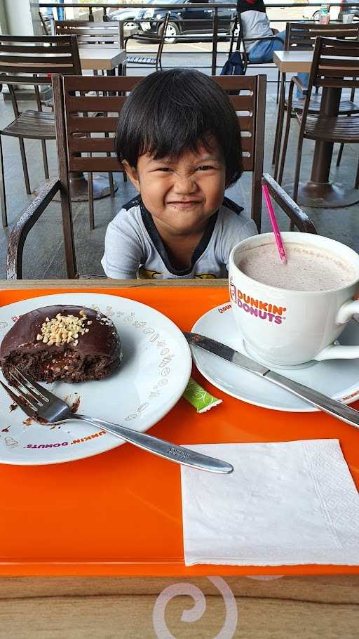 Dunkin' Donuts 3