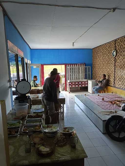 Rumah Makan Sunda Sindang Rasa 8