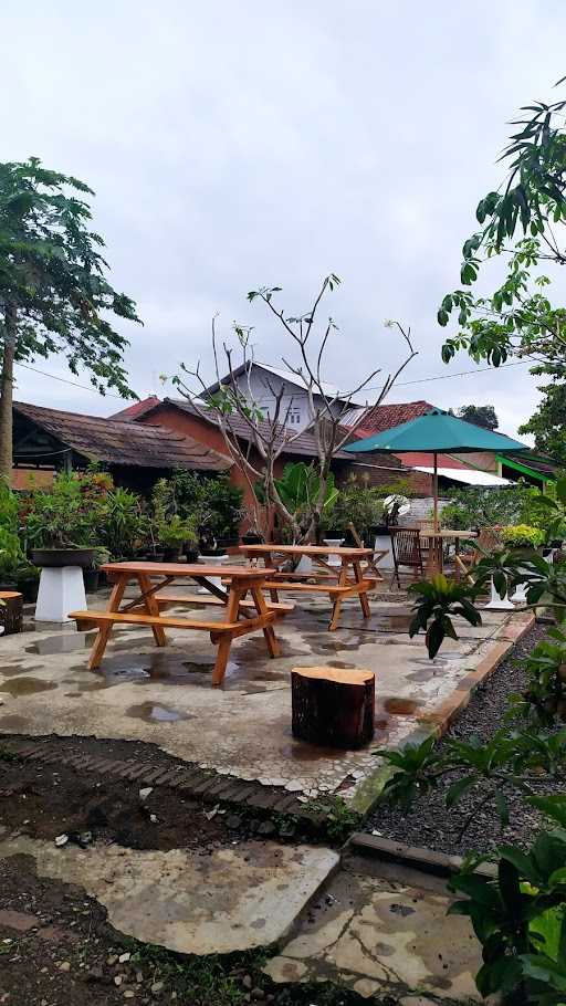 Warung Daun Kopi 7