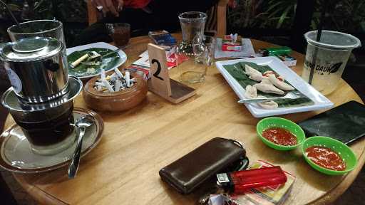 Warung Daun Kopi 4