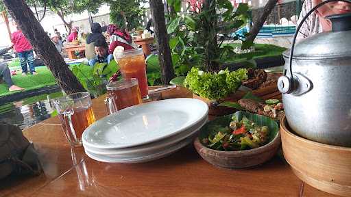 Cibiuk Resto Ciamis 3