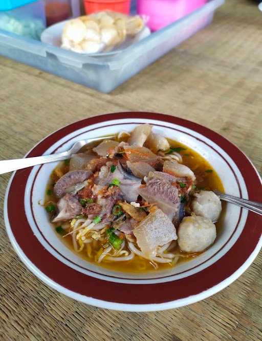 Mie Baso Dengkul Benhur 4