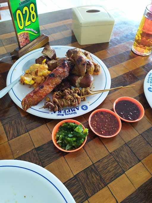 Rumah Makan Ampera Sindangkasih 10