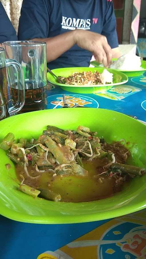 Warung Nasi Karedok Sukamanah 5