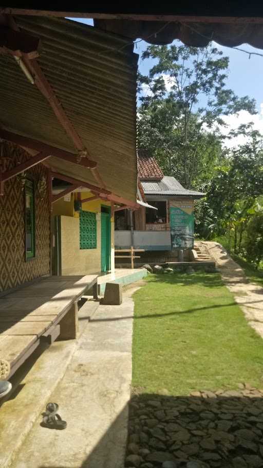 Warung Nasi Liwet Jatnika Cireong 7