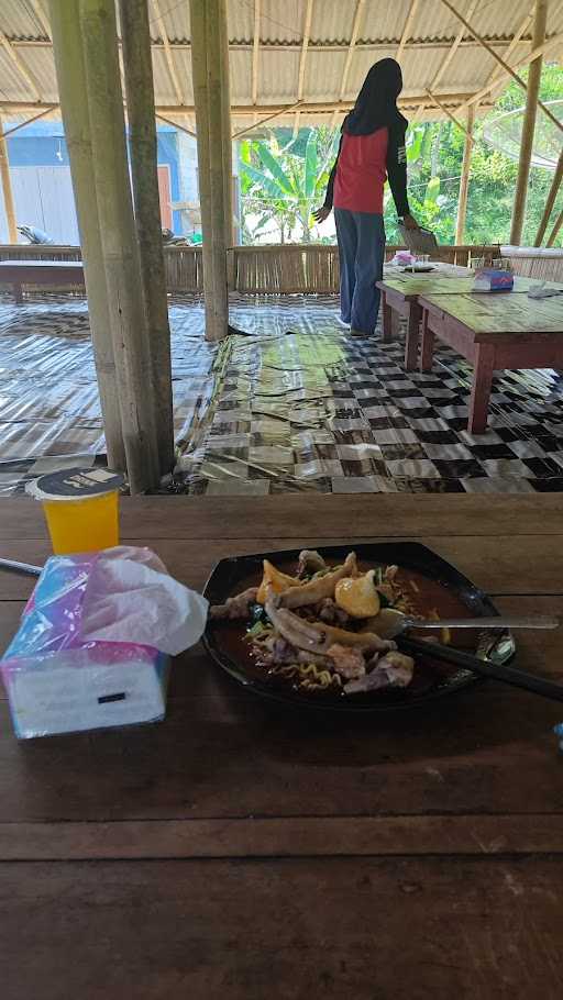 Warung Bambu 4