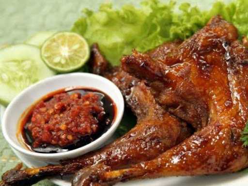 Ayam Bakar Henhen 3 Singaparna 4