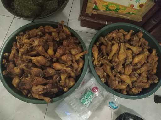 Ayam Goreng & Nasi Timbel Fadilah 3