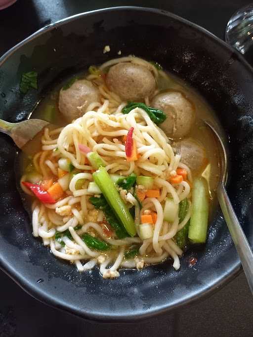 Mie Bakso Kayla 9