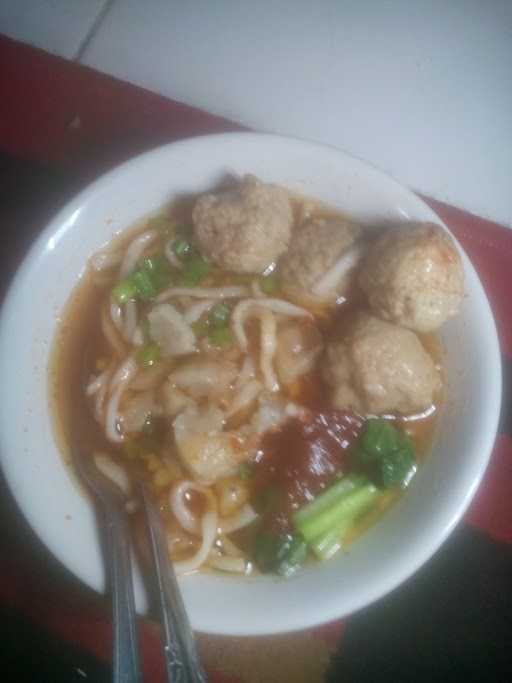 Mie Baso & Bakmi Cakra 6