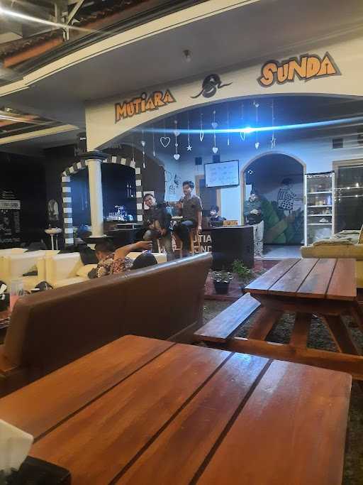 Resto Mutiara Sunda 2