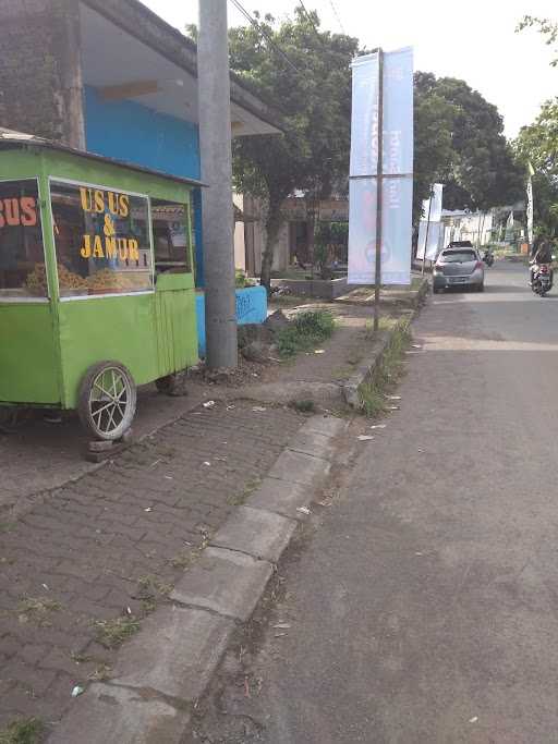 Usus Dan Jamur Crispy Cipasung 3