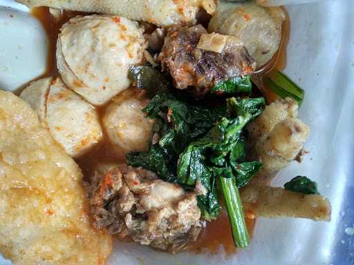 Warung Seblak Gumeulis 10