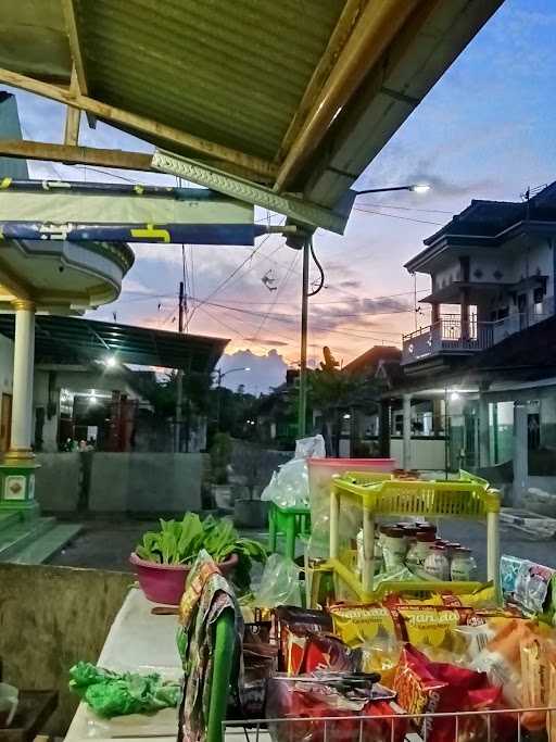 Warung Nasi Goreng Bu Suwani 4