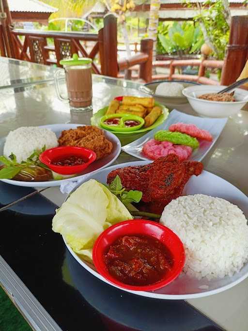 Warung Seblang Restaurant 3