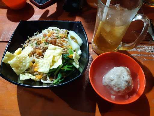 Warung Wolu Wolu 1