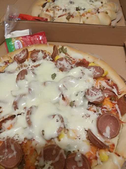 Adzkia Pizza 2