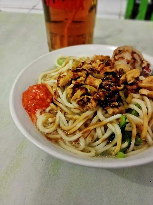 Bakso & Mie Ayam Putra Solo 7