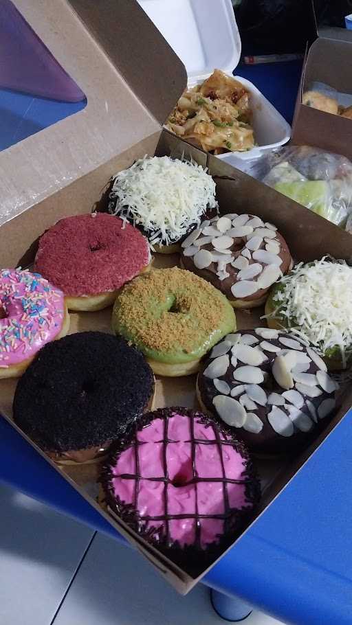 Donat & Brownies Almahyra 1