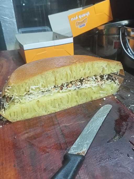 Martabak & Terang Bulan Soponyono 8