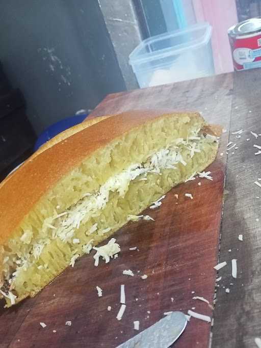 Martabak & Terang Bulan Soponyono 2