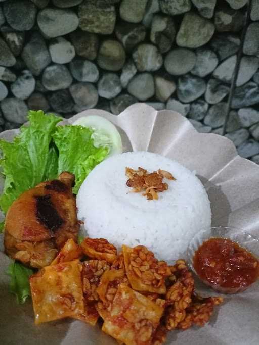 Nasi Uduk Nenk Nurma 2