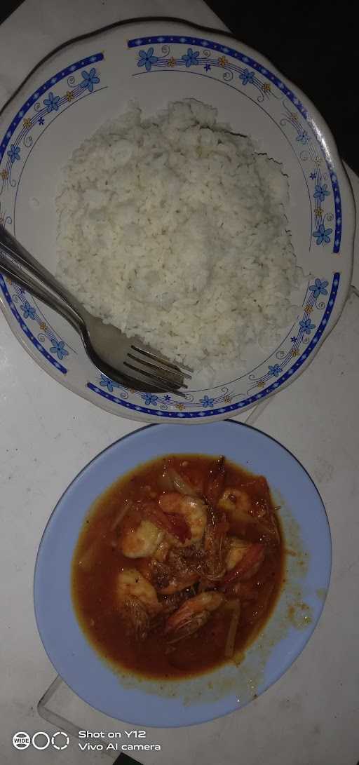 Warung Makan Lalapan Nasi Uduk 10