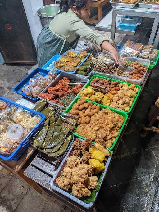 Warung Nasi Lumayan 9