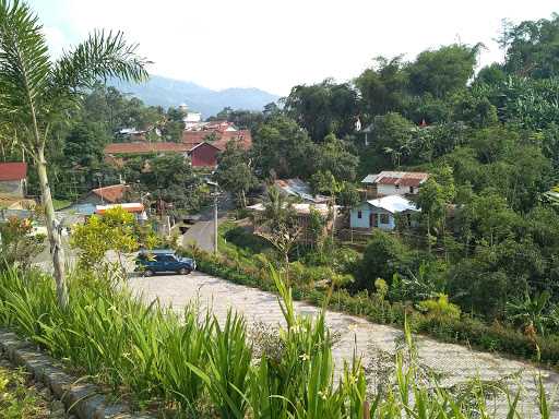 Obyek Wisata Bukit Green Hill 8