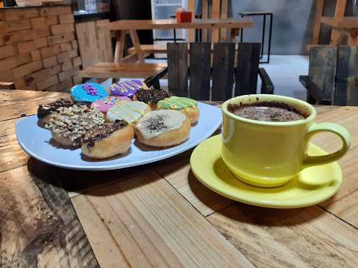 Dopota Cafe & Donuts Situbondo 1