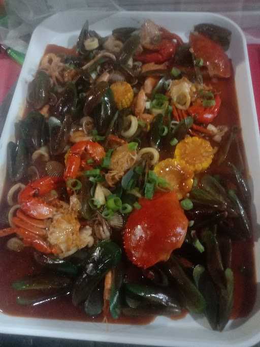 Kedai Seafood Mas Ulum Slawi 6