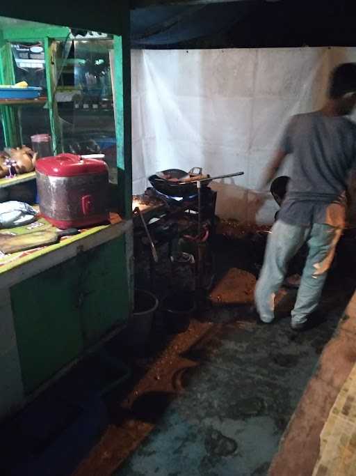 Pecel Lele Edi Wahyue 1