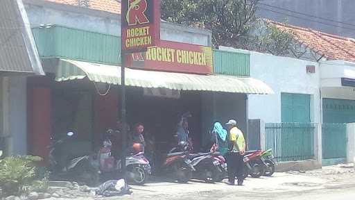 Rocket Chicken Slawi Wetan 9