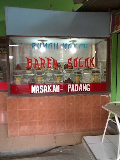 Rumah Makan Bareh Solok 10