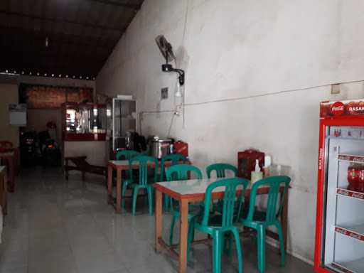 Rumah Makan Fajar Masakan Padang 8