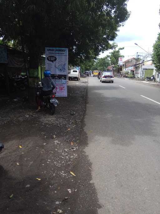 Rumah Makan Fajar Masakan Padang 7