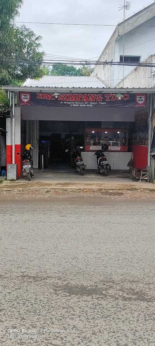 Rumah Makan Simpang Tigo 7