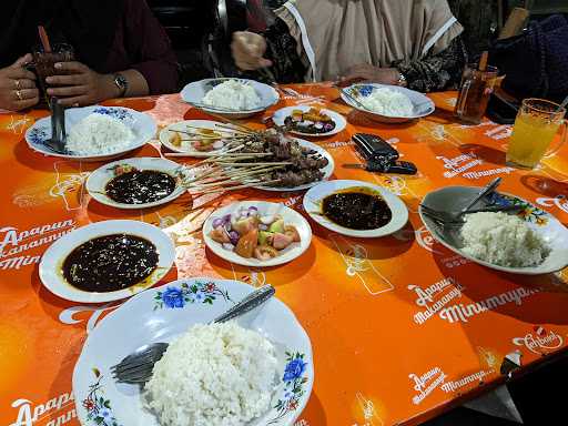 Sate Kambing Bu Parmin 7