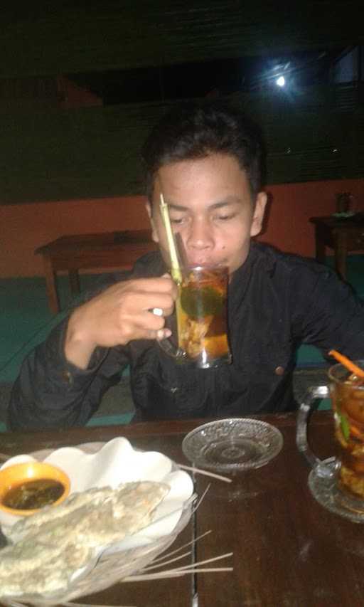 Warang  Warung Angkringan 10