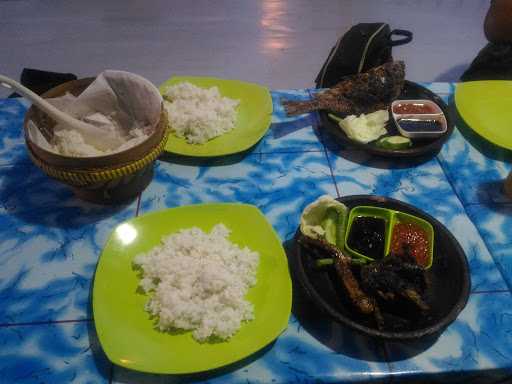 Warung Pring Goyang 8